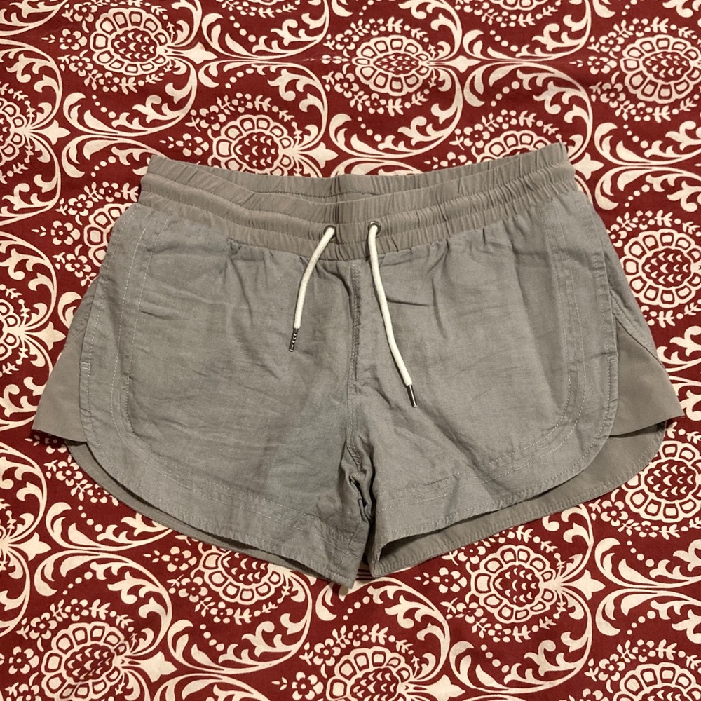 Athleta Gray Women's Casual Shorts